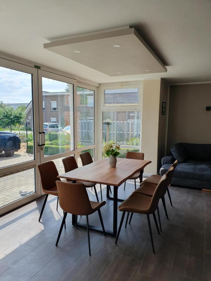 Neumuhler Hof: Spacious Family Retreat With Garden Terrace Apartment Schwerin (Mecklenburg-Vorpommern)