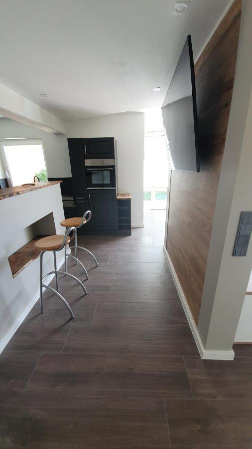 Neumuhler Hof: Spacious Family Retreat With Garden Terrace Apartment *