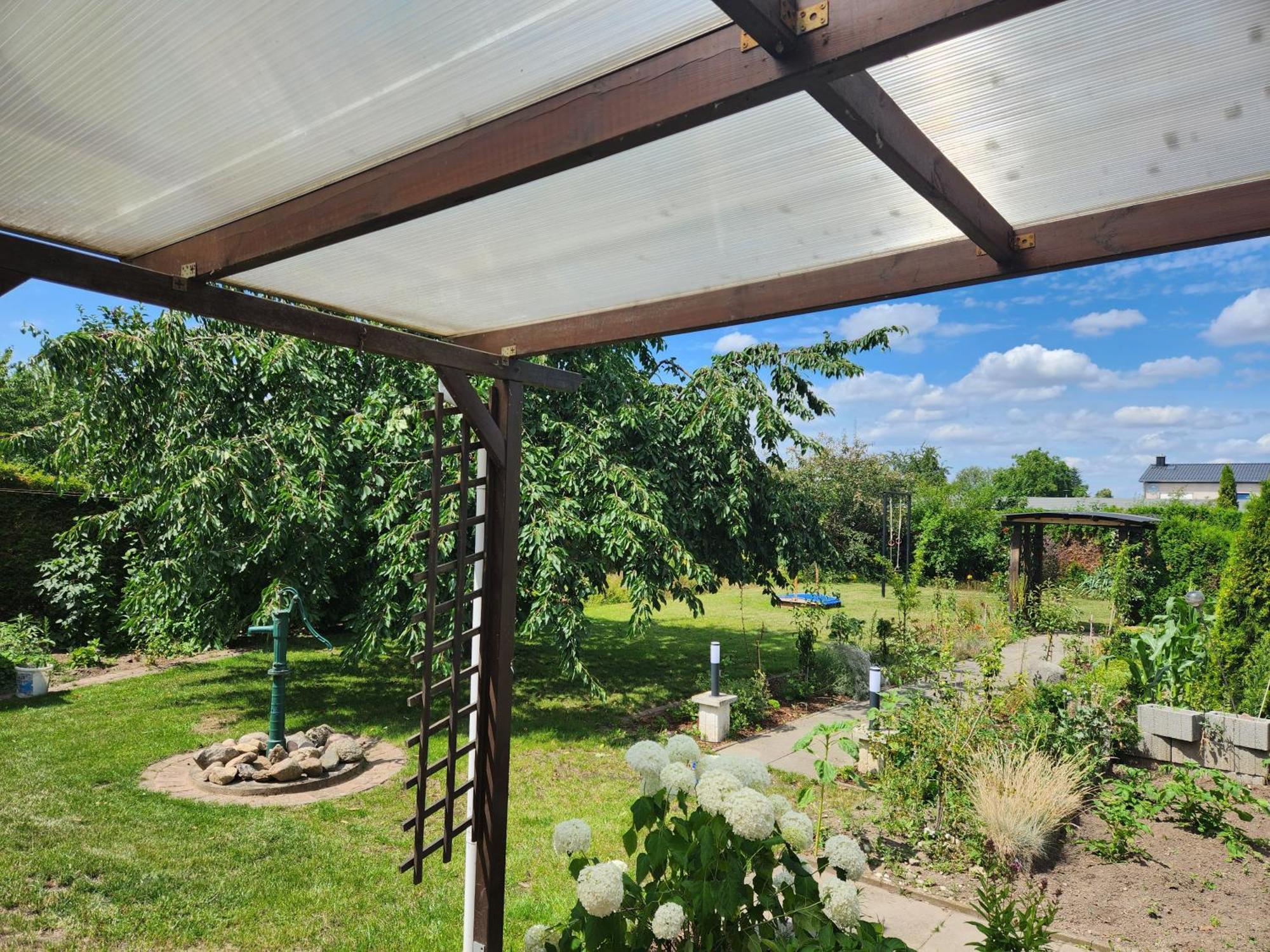 Neumuhler Hof: Spacious Family Retreat With Garden Terrace Apartment *